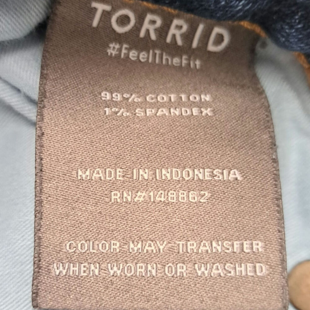 Torrid Denim Mid Rise 5" Blue Jean Shorts Women's Plus 20 - Picture 7 of 8